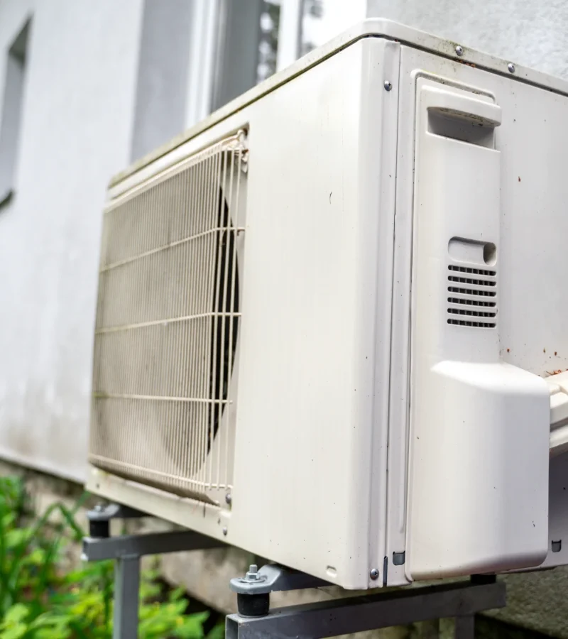 Photo d'illustration de pompe à chaleur par SARL Jacques, électricien à Saintes